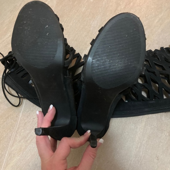 Sexy Thigh High Heels - Picture 7 of 12